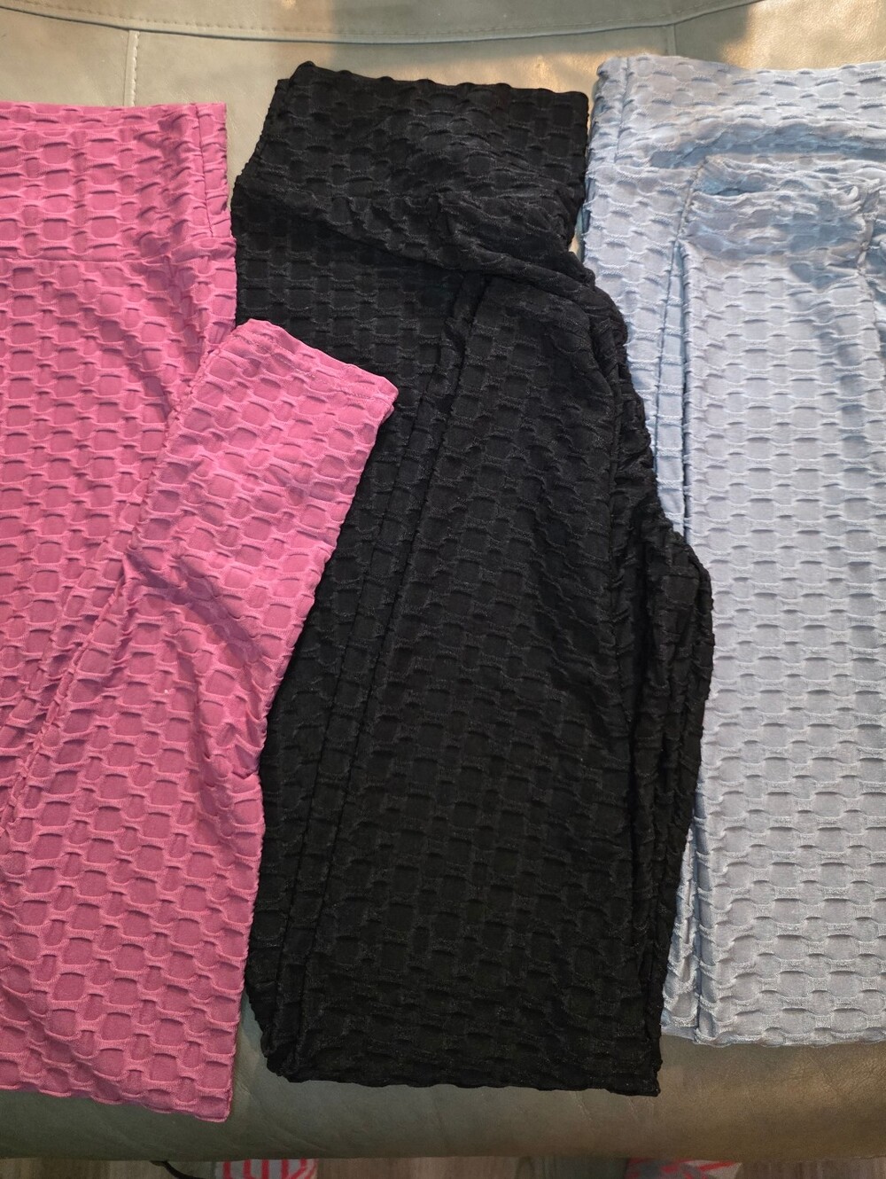 Textured Scrunch Booty Lifting Leggings Trio - Pink, Black, Gray - Picture 3 of 16
